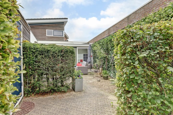 Photo 21 of Diana 23