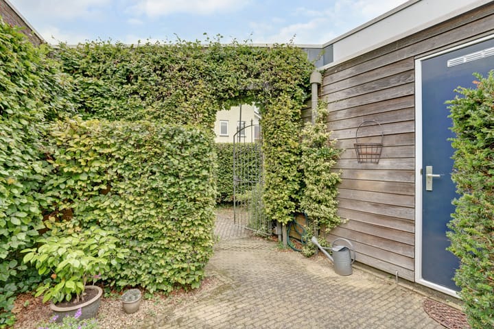 Photo 22 of Diana 23