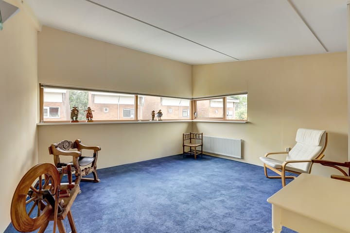 Photo 24 of Diana 23