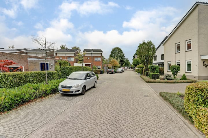 Photo 28 of Diana 23