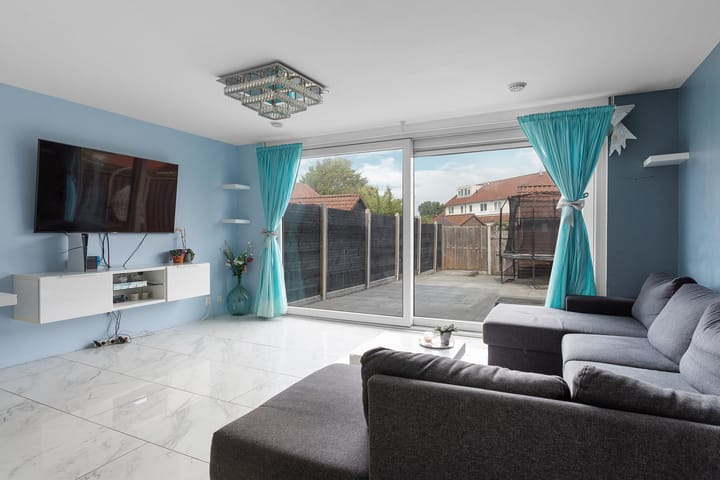 Photo 3 of Dolfijnpad 12