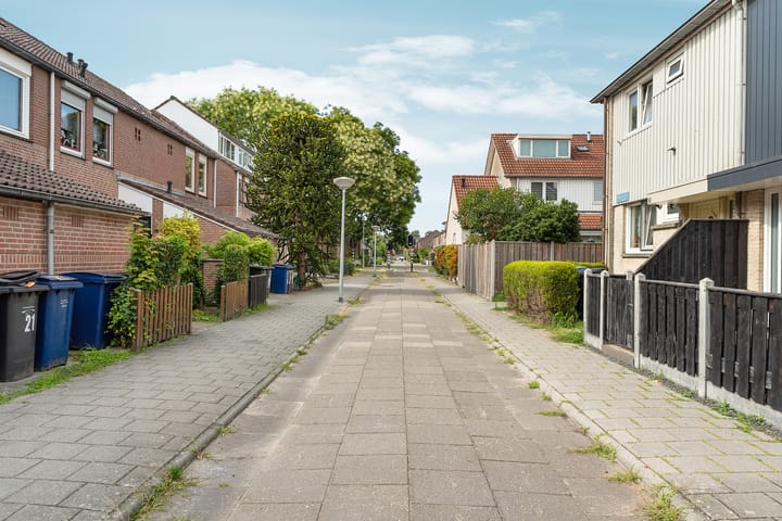 Photo 32 of Dolfijnpad 12