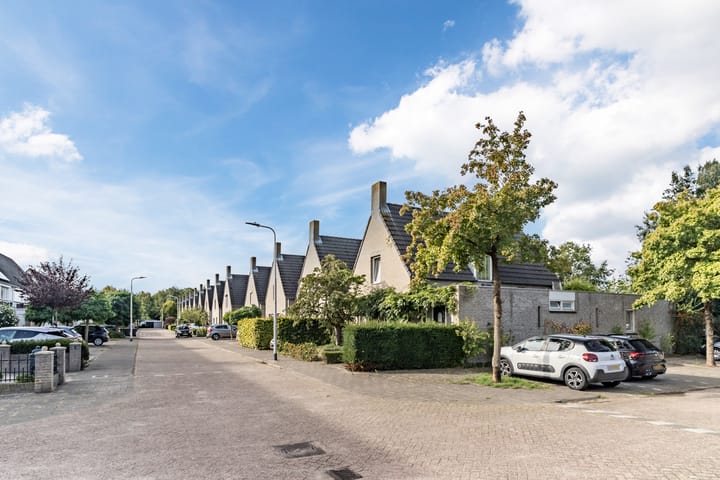 Foto 40 van Herwijnenstraat 15