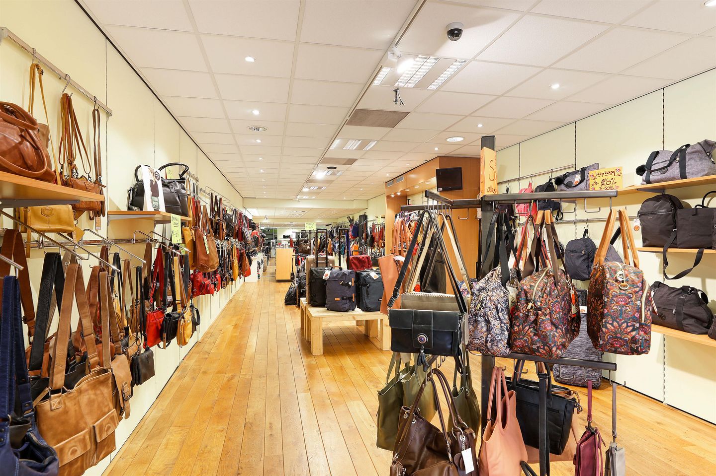 View photo 5 of Langestraat 107