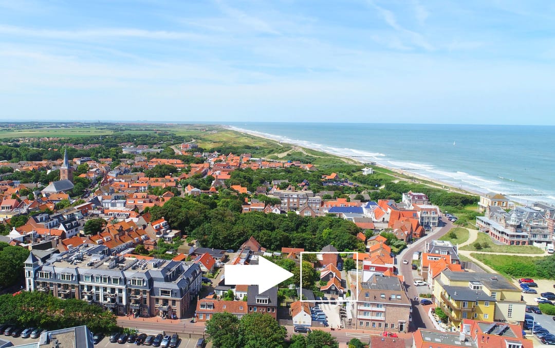 Photo 2 of Badhuisweg 24