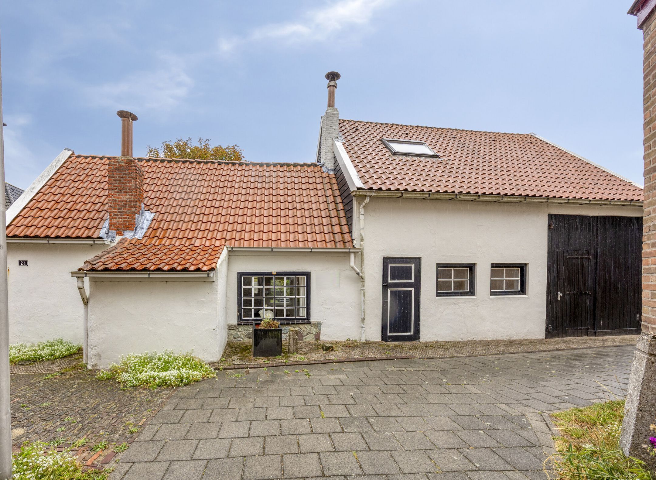 Photo 3 of Badhuisweg 24