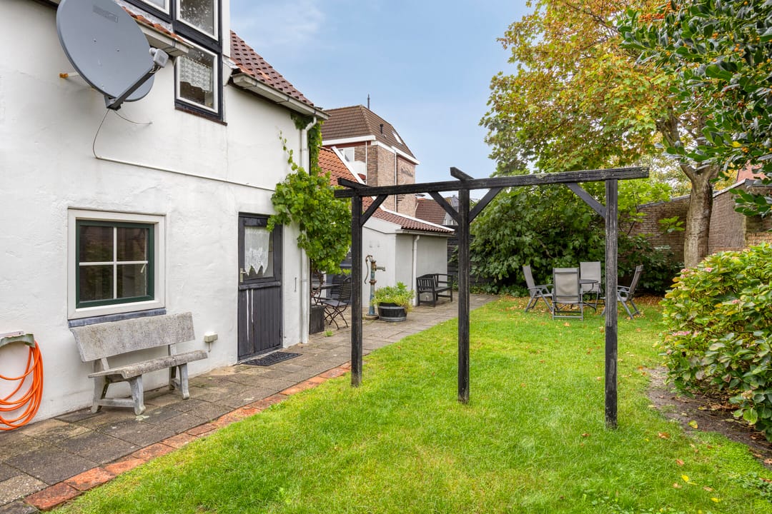 Photo 28 of Badhuisweg 24