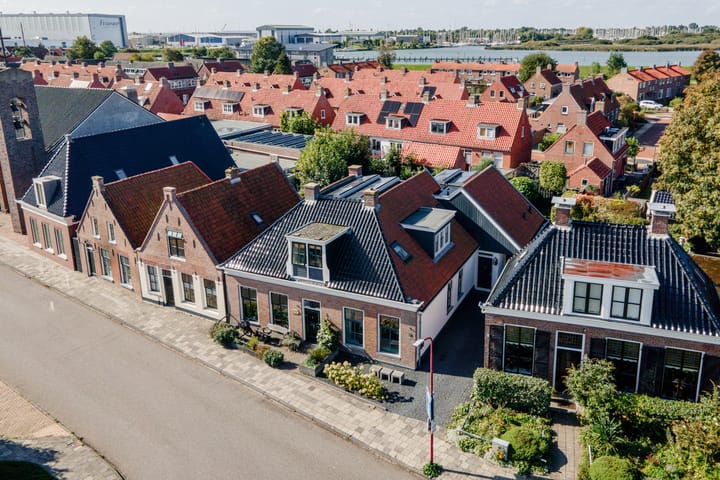 Foto 33 van Buren 27