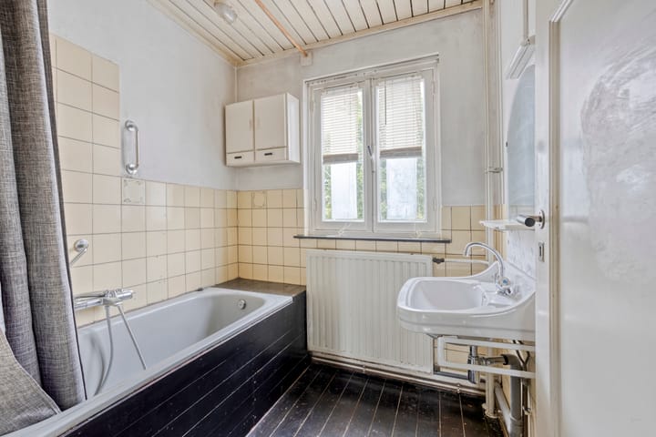 Foto 17 van Athoslaan 53