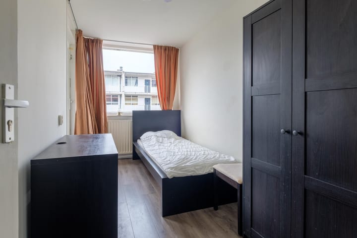 Photo 13 of Marktplein 76