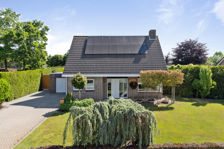 Foto 8 van Strijmondlaan 8