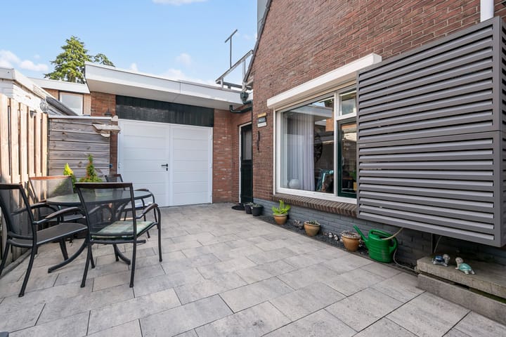 Foto 2 van Merwedestraat 1