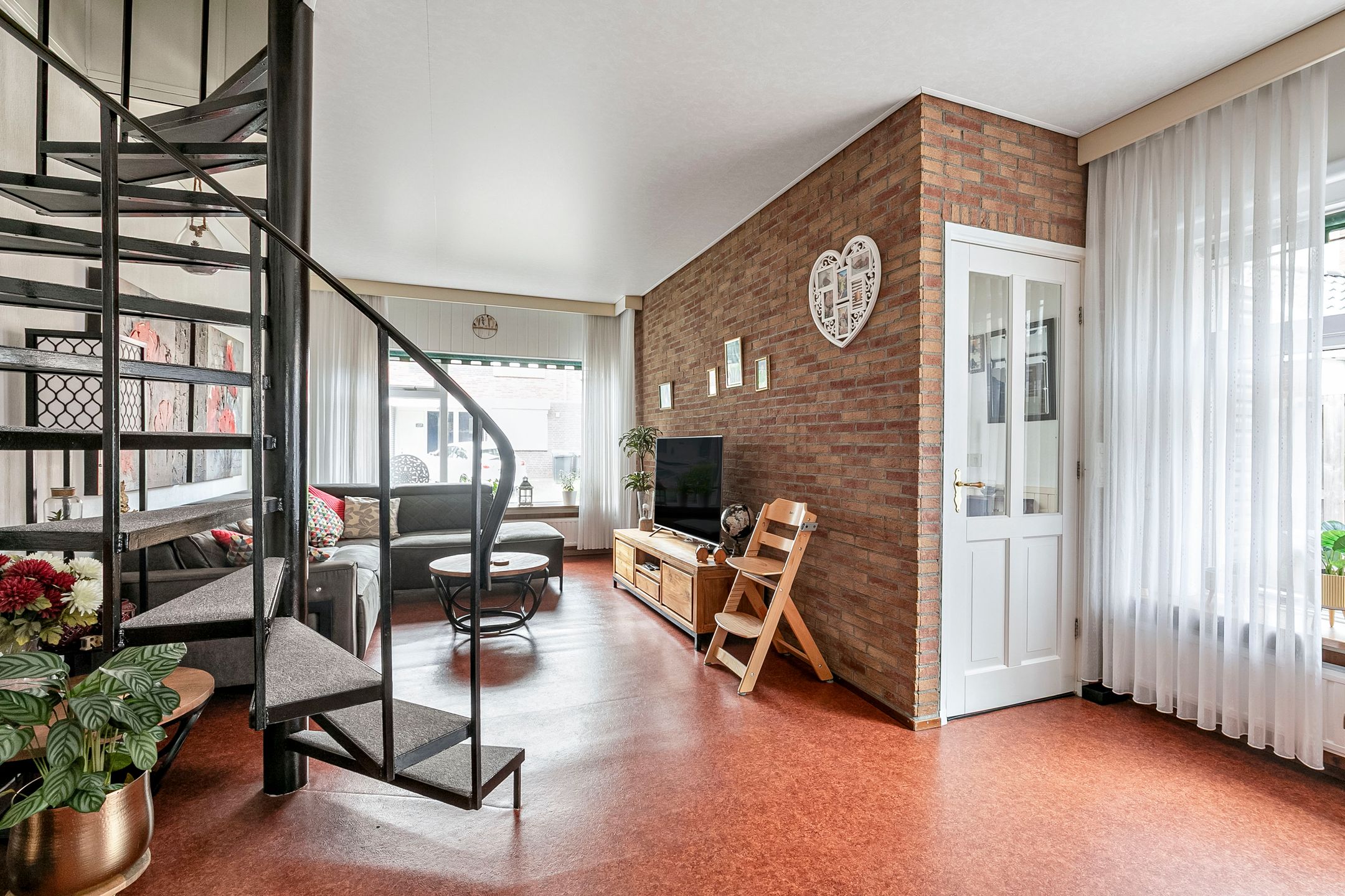 Foto 3 van Merwedestraat 1