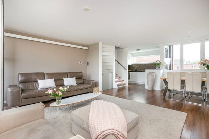 Photo 3 of Morgen 45