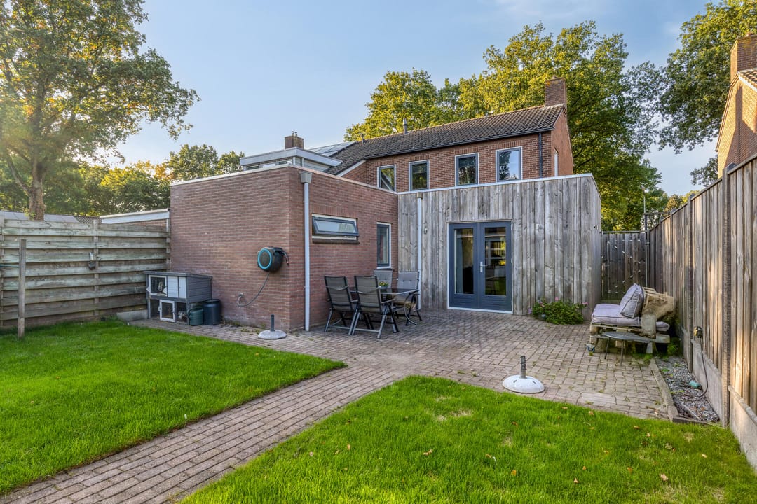 Foto 2 van Esakkers 5