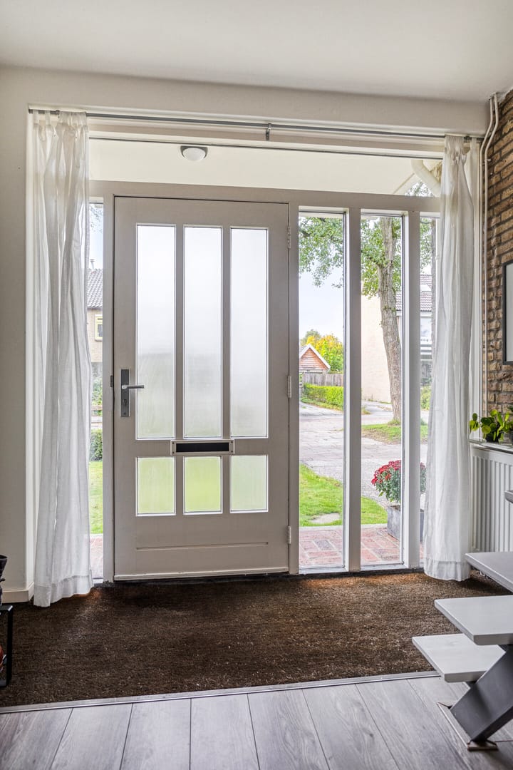 Photo 7 of Ereprijsstraat 4