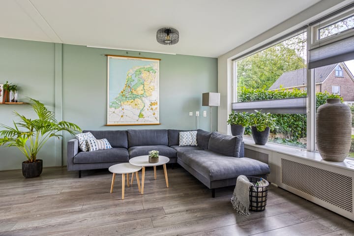 Photo 11 of Ereprijsstraat 4