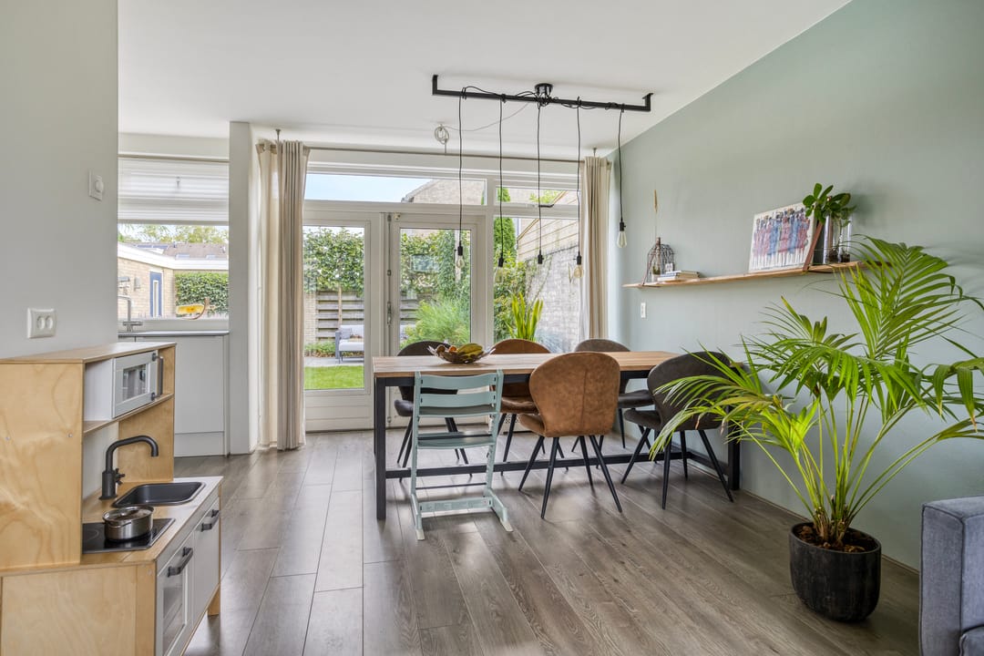 Foto 13 van Ereprijsstraat 4