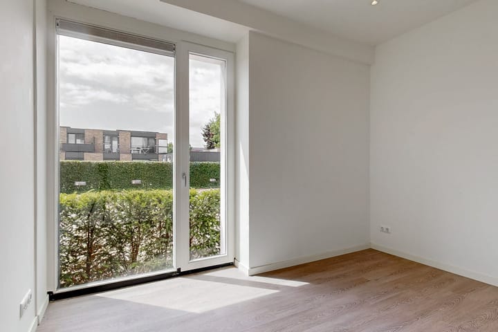 Foto 8 van Julianalaan 15-A6