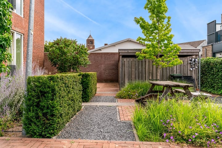 Foto 13 van Julianalaan 15-A6