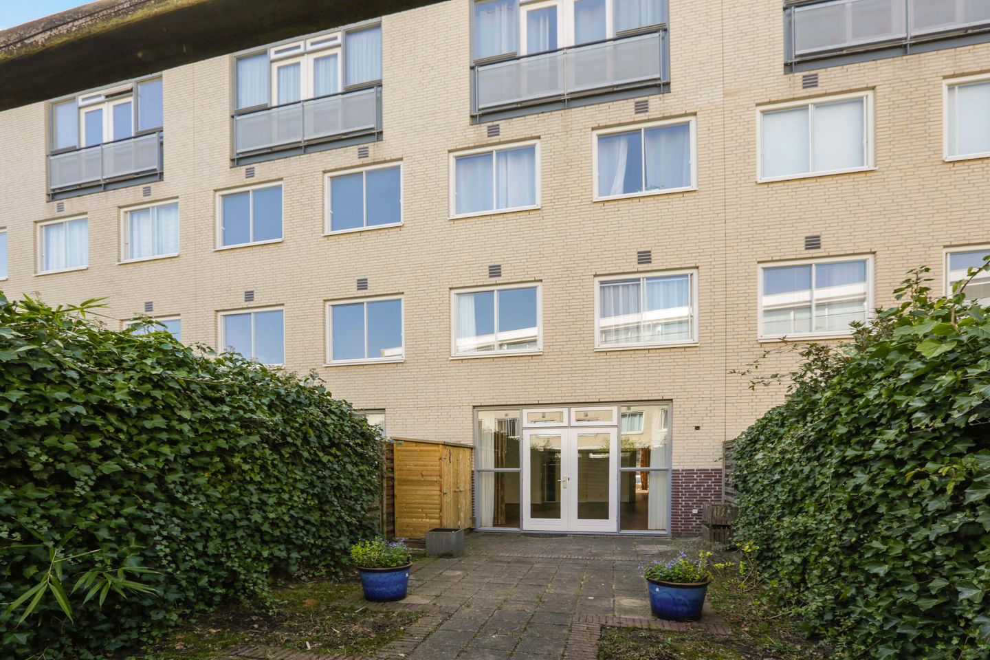 Photo 14 of Louise Henriëttestraat 2-M