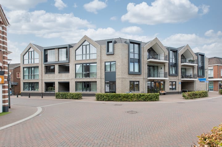 Photo 10 of Wilhelminastraat 44-G