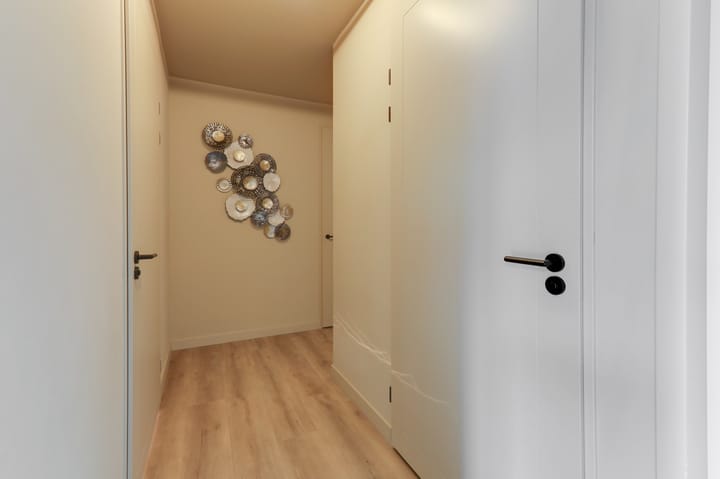 Photo 18 of Wilhelminastraat 44-G