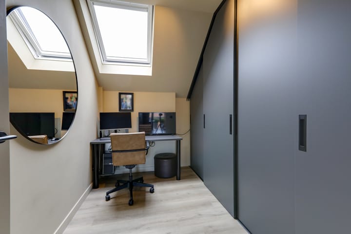 Photo 24 of Wilhelminastraat 44-G