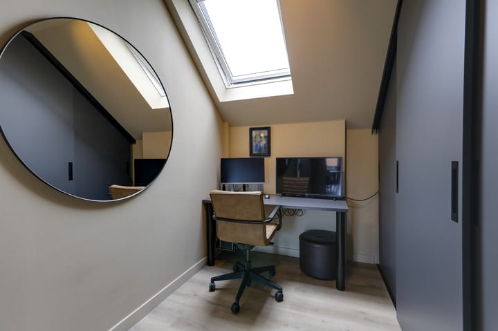 Photo 25 of Wilhelminastraat 44-G