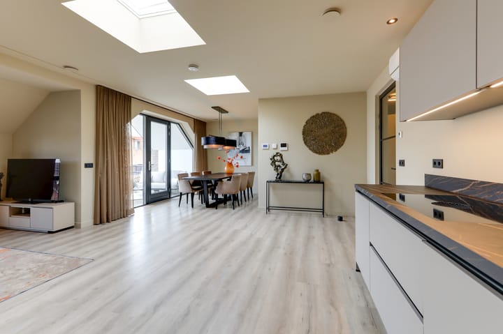 Photo 36 of Wilhelminastraat 44-G