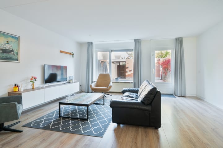 Photo 13 of Dukaat 40