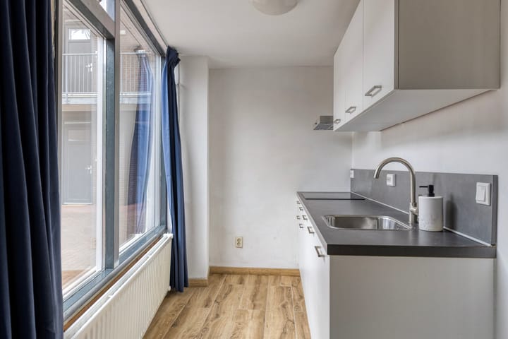 Photo 22 of van Kinsbergenstraat 37