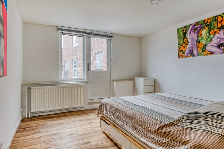 Photo 27 of van Kinsbergenstraat 37