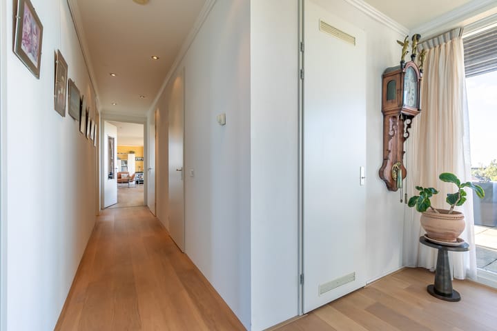 Foto 11 van Laakboulevard 240-A