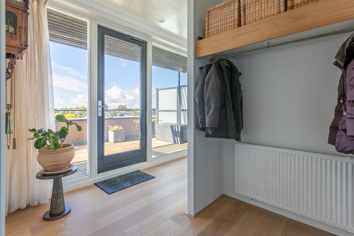 Foto 13 van Laakboulevard 240-A