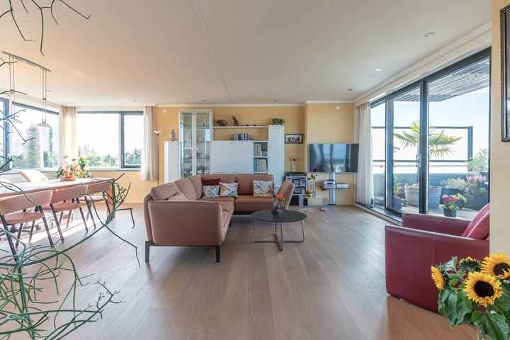 Foto 15 van Laakboulevard 240-A