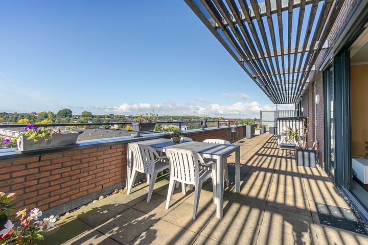 Foto 37 van Laakboulevard 240-A