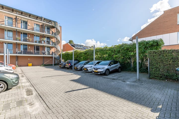 Foto 39 van Laakboulevard 240-A