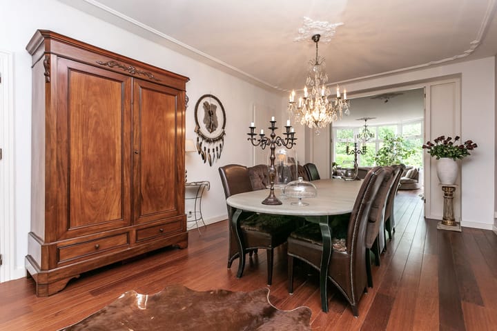 Photo 16 of Julianastraat 45