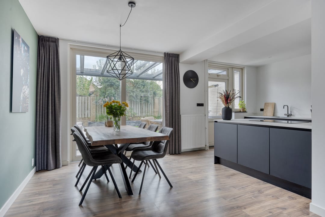 Foto 13 van Leliestraat 9