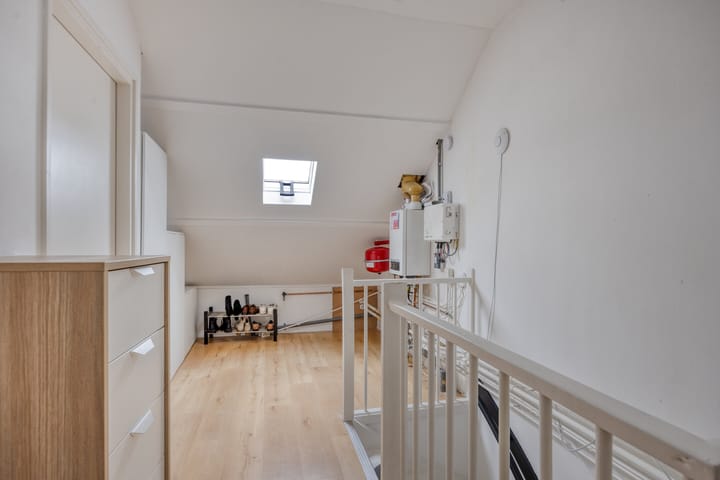 Foto 36 van Leliestraat 9