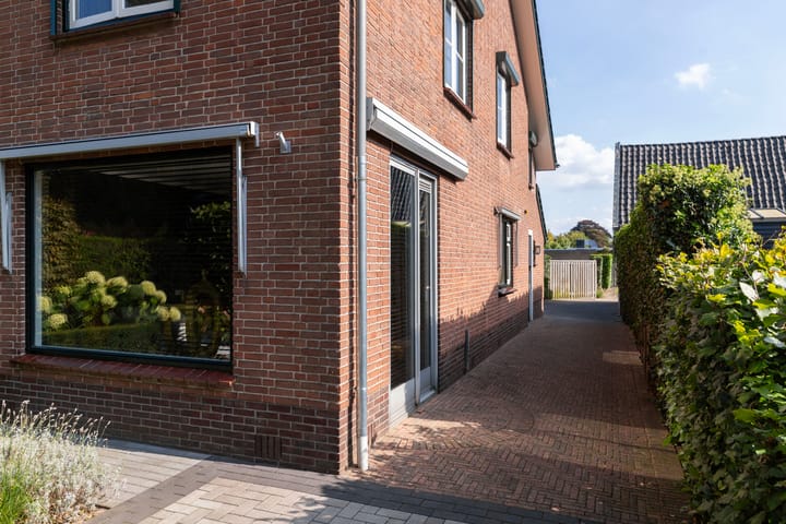 Photo 32 of Stationsstraat 38