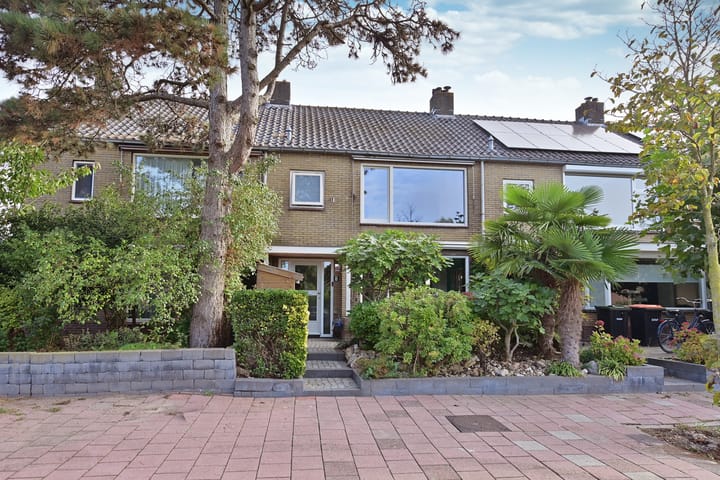 Photo 1 of Leeuwerikweg 8