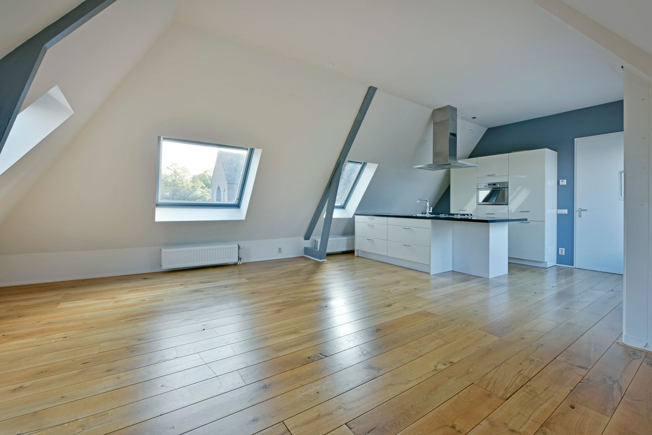 Foto 3 van Klooster Leuterstraat 31-09