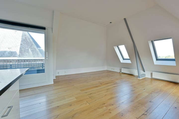 Foto 4 van Klooster Leuterstraat 31-09