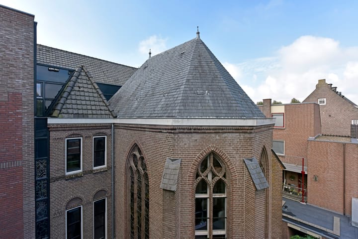 Foto 11 van Klooster Leuterstraat 31-09