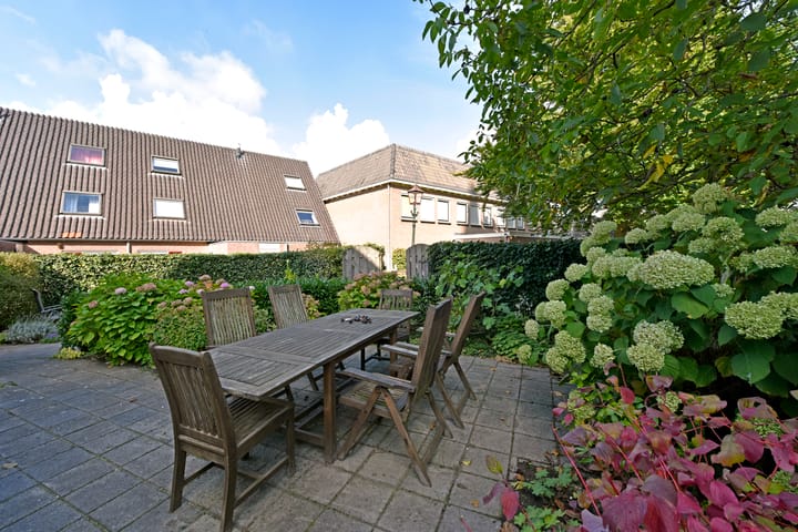 Foto 27 van Klooster Leuterstraat 31-09