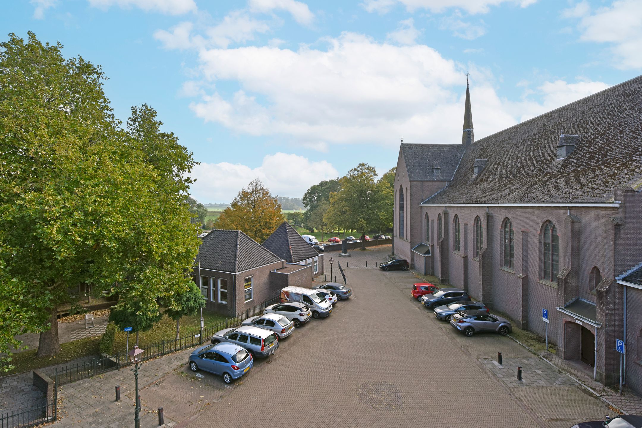 Foto 6 van Klooster Leuterstraat 31-09