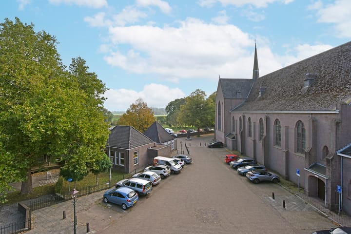 Foto 6 van Klooster Leuterstraat 31-09