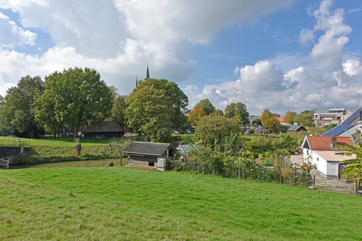 Foto 33 van Klooster Leuterstraat 31-09